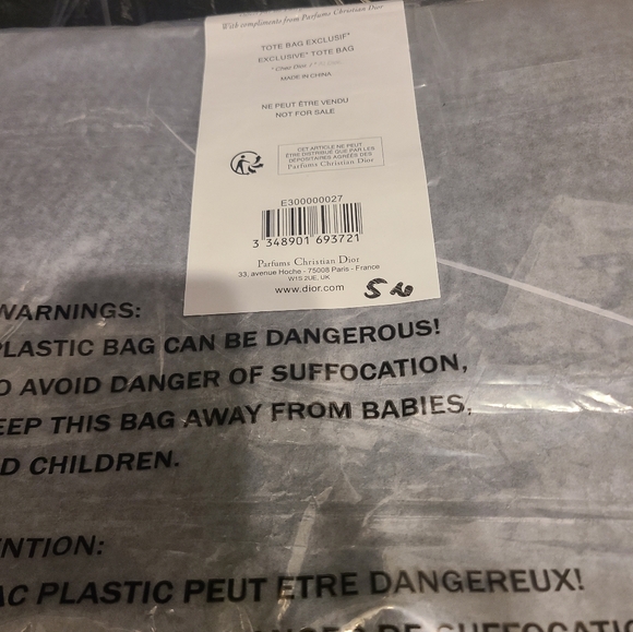 Dior Black Geometric Tote GWP - Picture 3 of 3